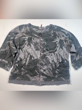 XCVI Printed 100% Linen Light jacket zip up